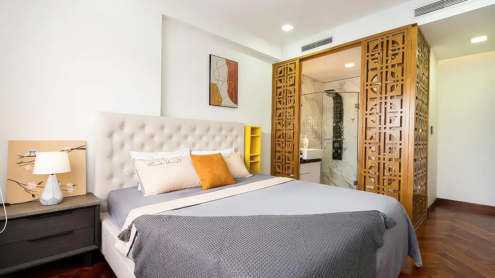 The Everich Infinity - China Town Apartment Ho Chi Minh City