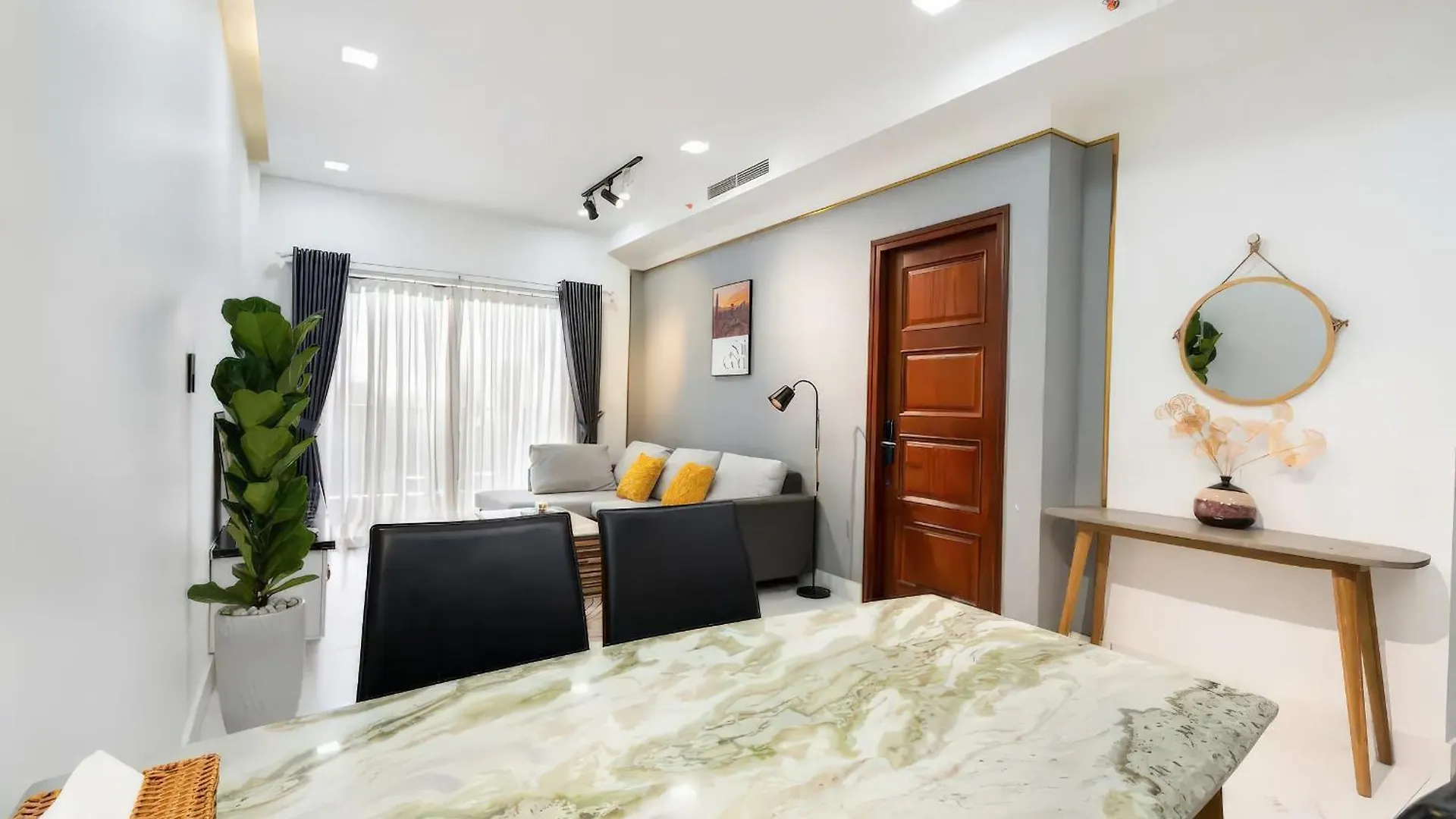 The Everich Infinity - China Town Apartment Ho Chi Minh City 0*,  Vietnam