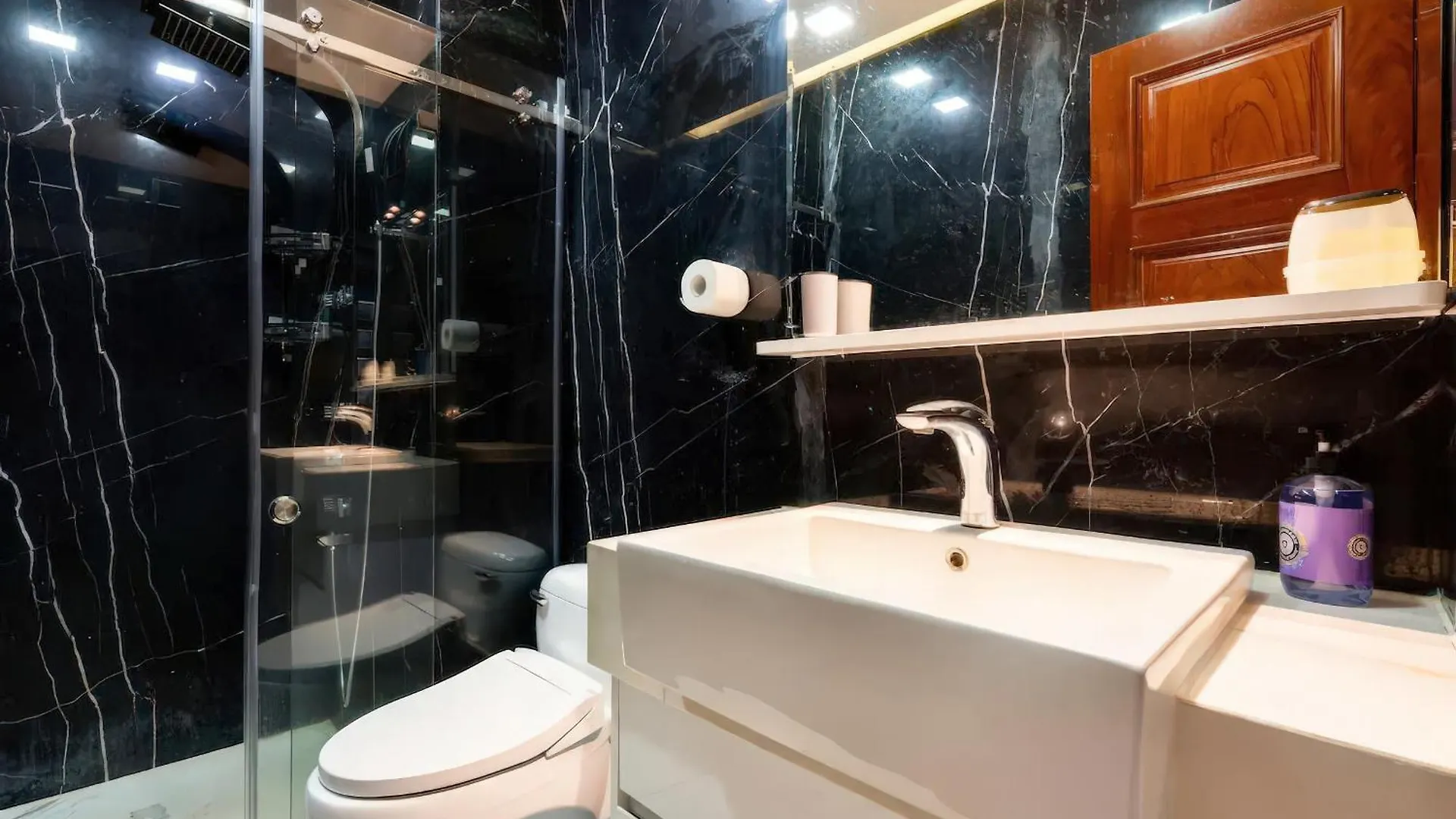 The Everich Infinity - China Town Apartment Ho Chi Minh City
