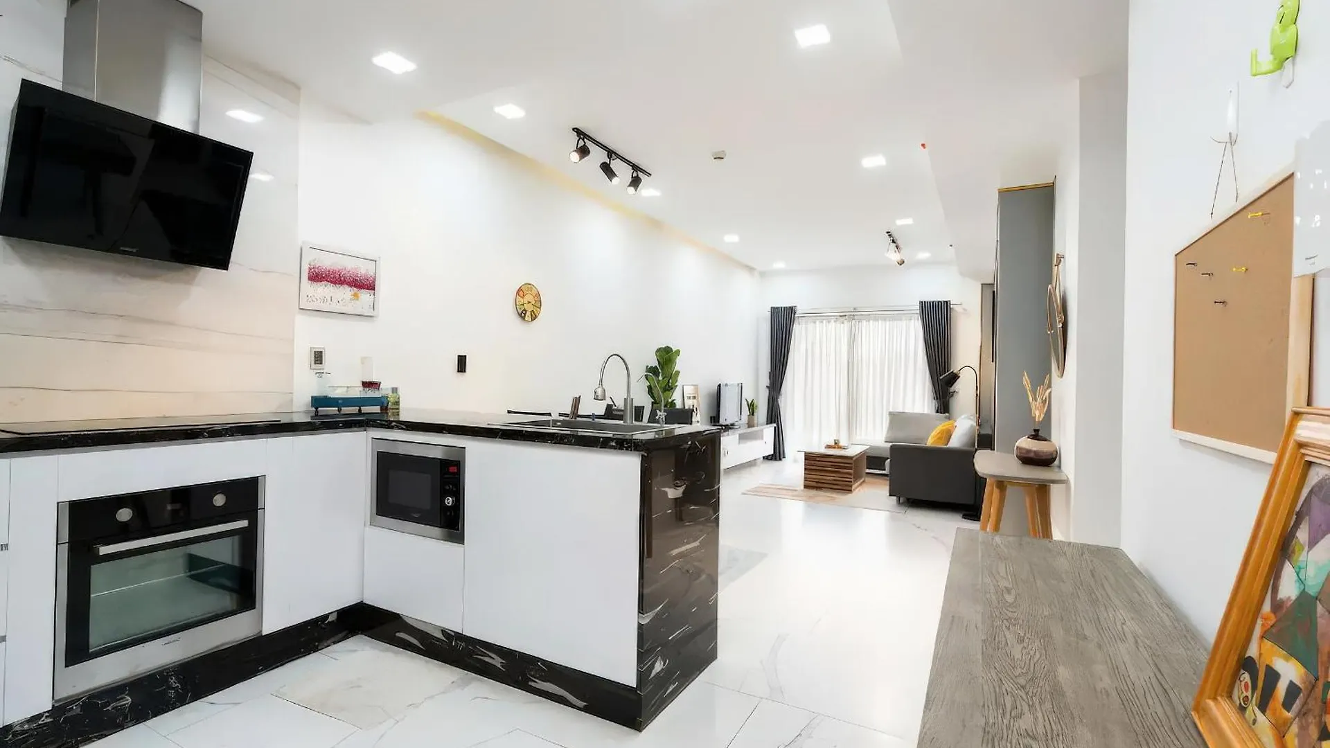 The Everich Infinity - China Town Apartment Ho Chi Minh City